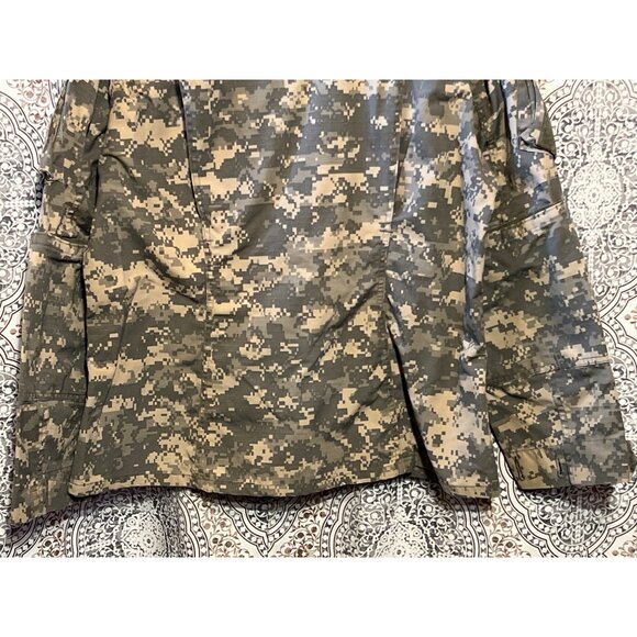 Military Digital Camo Jacket With Velcro Closures 39R - Picture 7 of 12